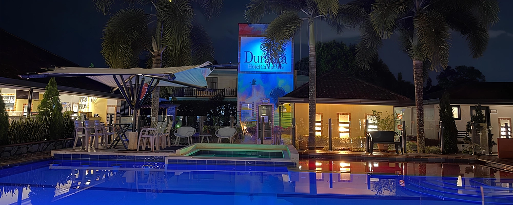 Zona vista Hotel piscina